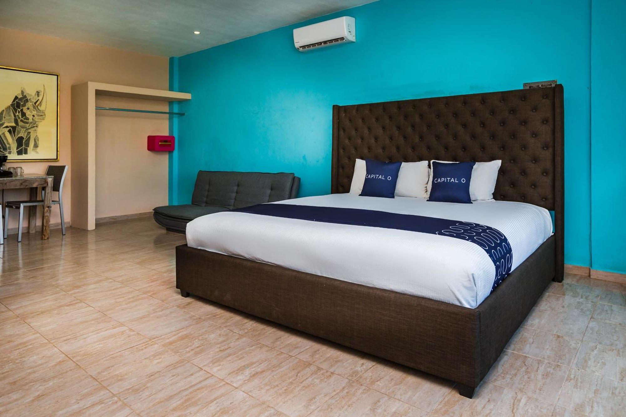 Capital O Cancun International Airport 24 7 Экстерьер фото